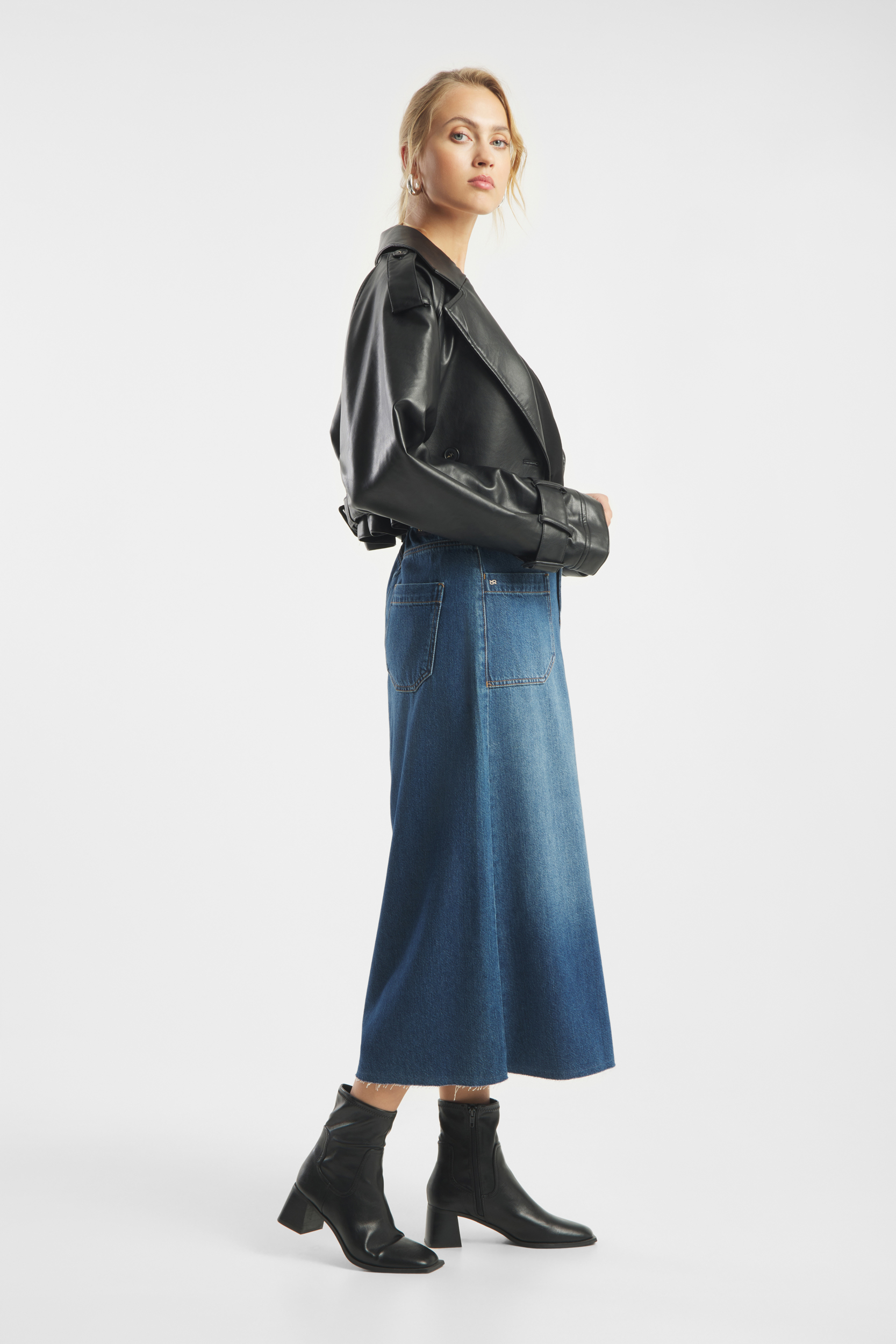 Miru Skirt