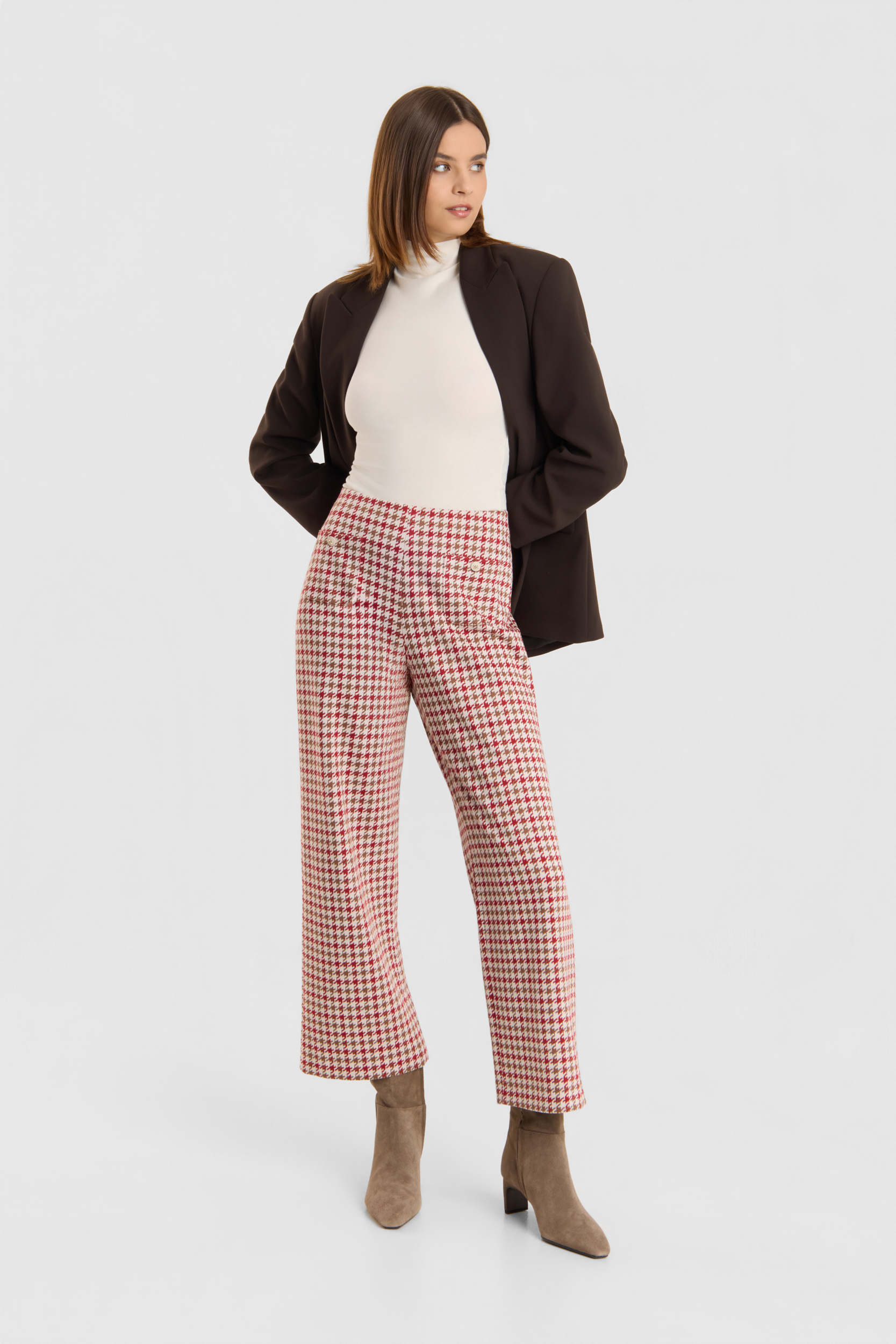 Elaine P 7/8
